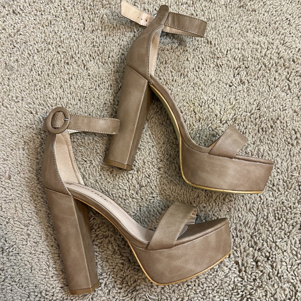 Big tree High Heels Size 36/6 -5" height